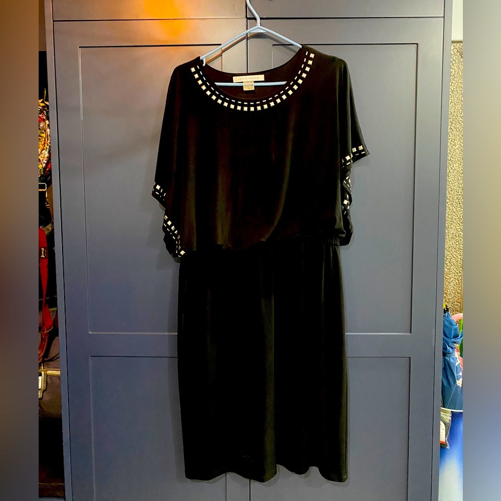 Peter Nygard Black dress with cool silver accents - size L